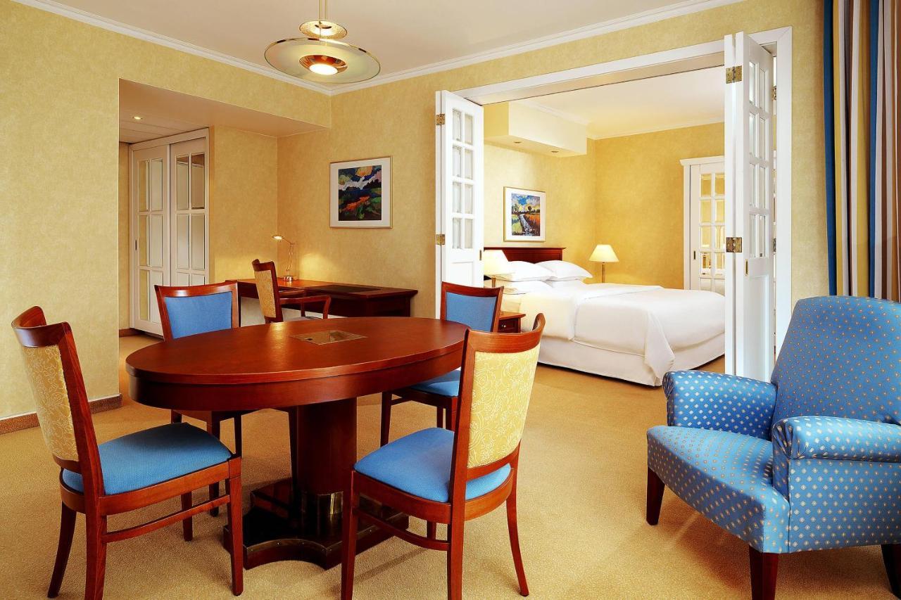 Sheraton 4*
